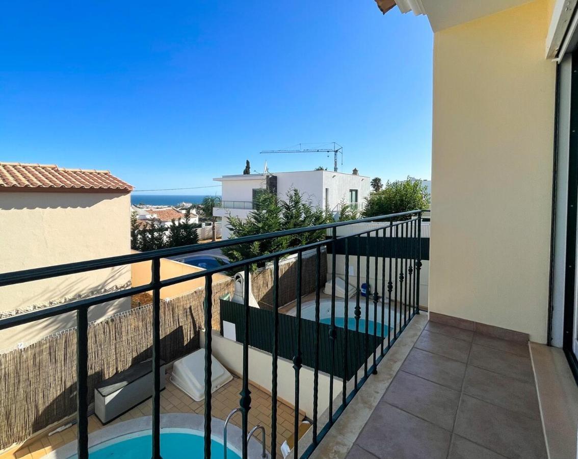Villa Moradia T3 Aguia Marina, Com Piscina E Bbq à Albufeira Extérieur photo